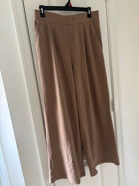 MELLODAY Wide-Leg Pants in Camel Brown
